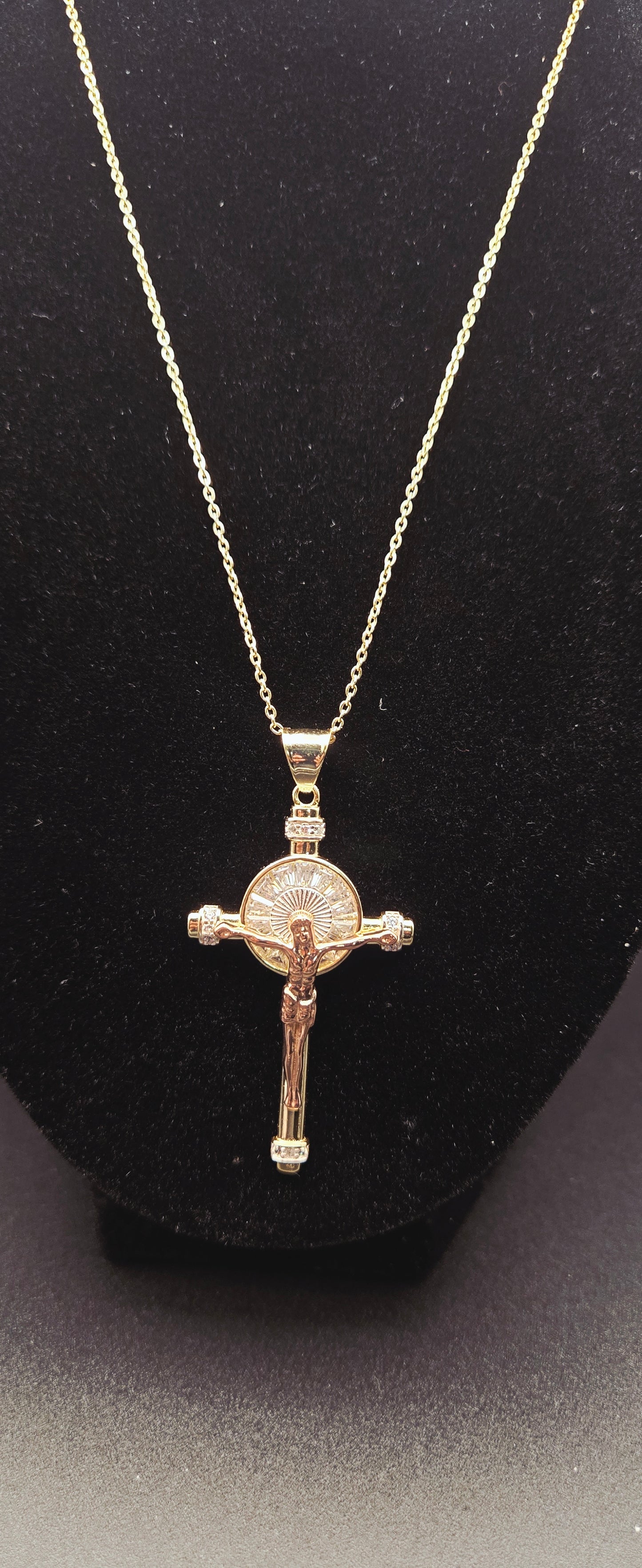 925 Sterling Silver Jesus Cross Necklace Adjustable 18–20 Inch Religious Pendant