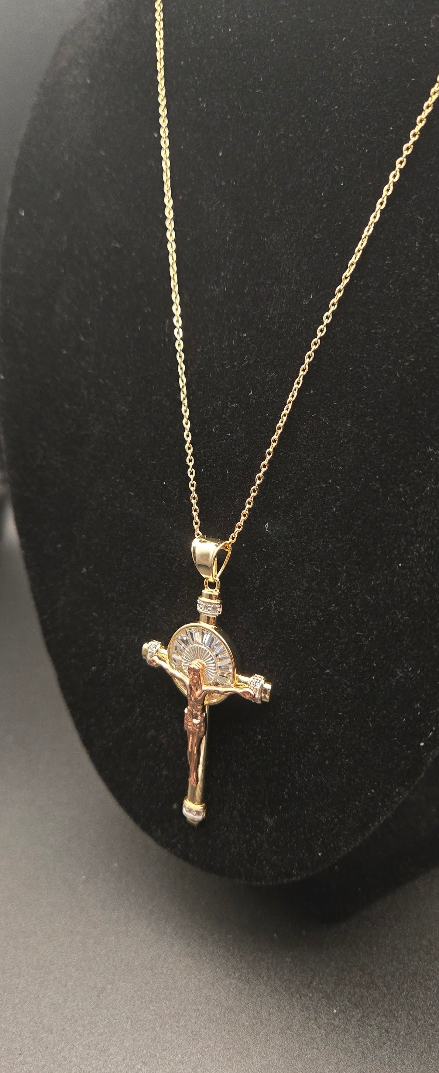 925 Sterling Silver Jesus Cross Necklace Adjustable 18–20 Inch Religious Pendant