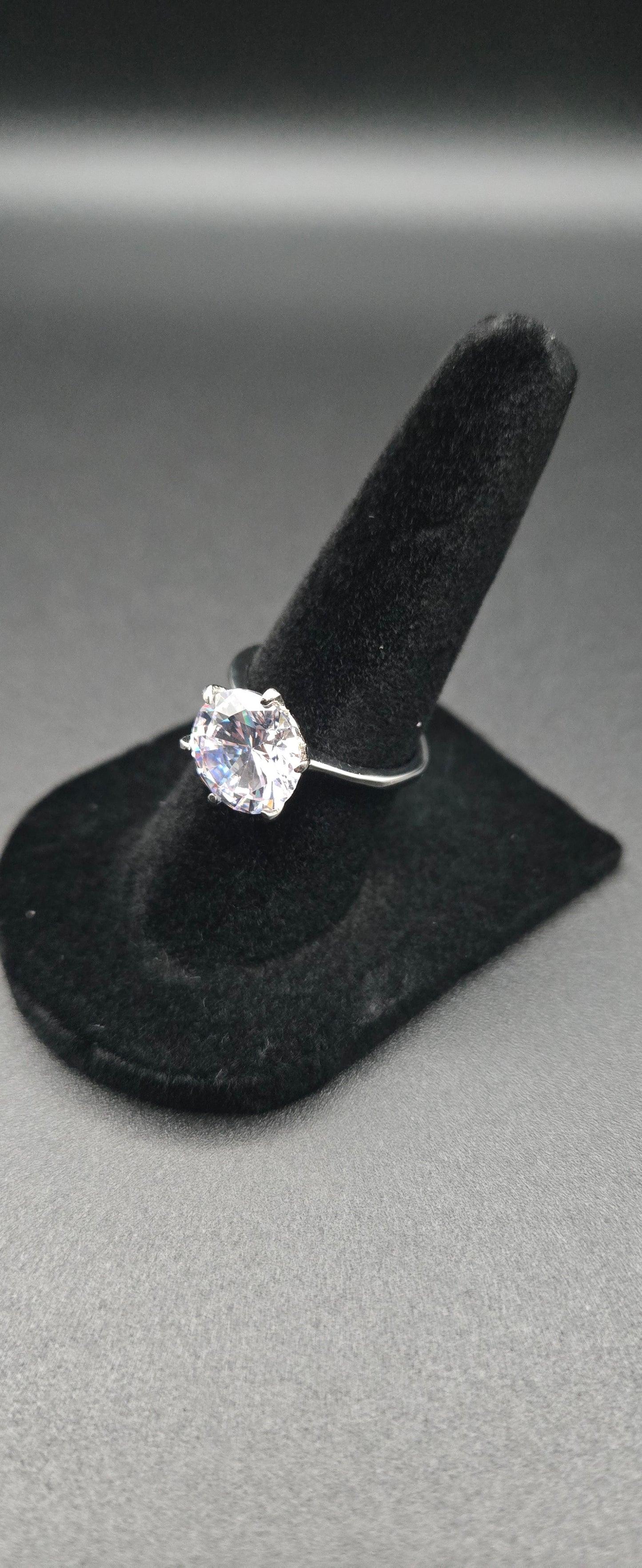 Rhodium Plated Solitaire Ring – 3.87 CT Cubic Zirconia – Size 6